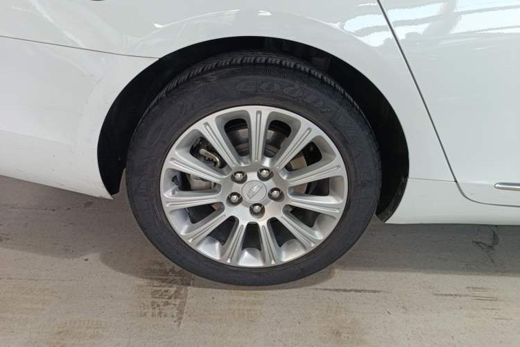 Used Cadillac XTS 2017 28T Tech Edition Exterior 5