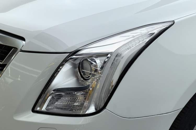 Used Cadillac XTS 2017 28T Tech Edition Exterior 9