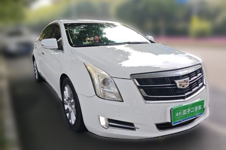 Used Cadillac XTS 2017 28T Elite Model Front Right 45 Deg