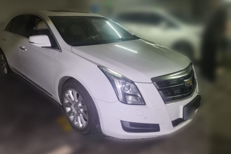 Used Cadillac XTS 2017 28T Tech Edition Front Right 45 Deg