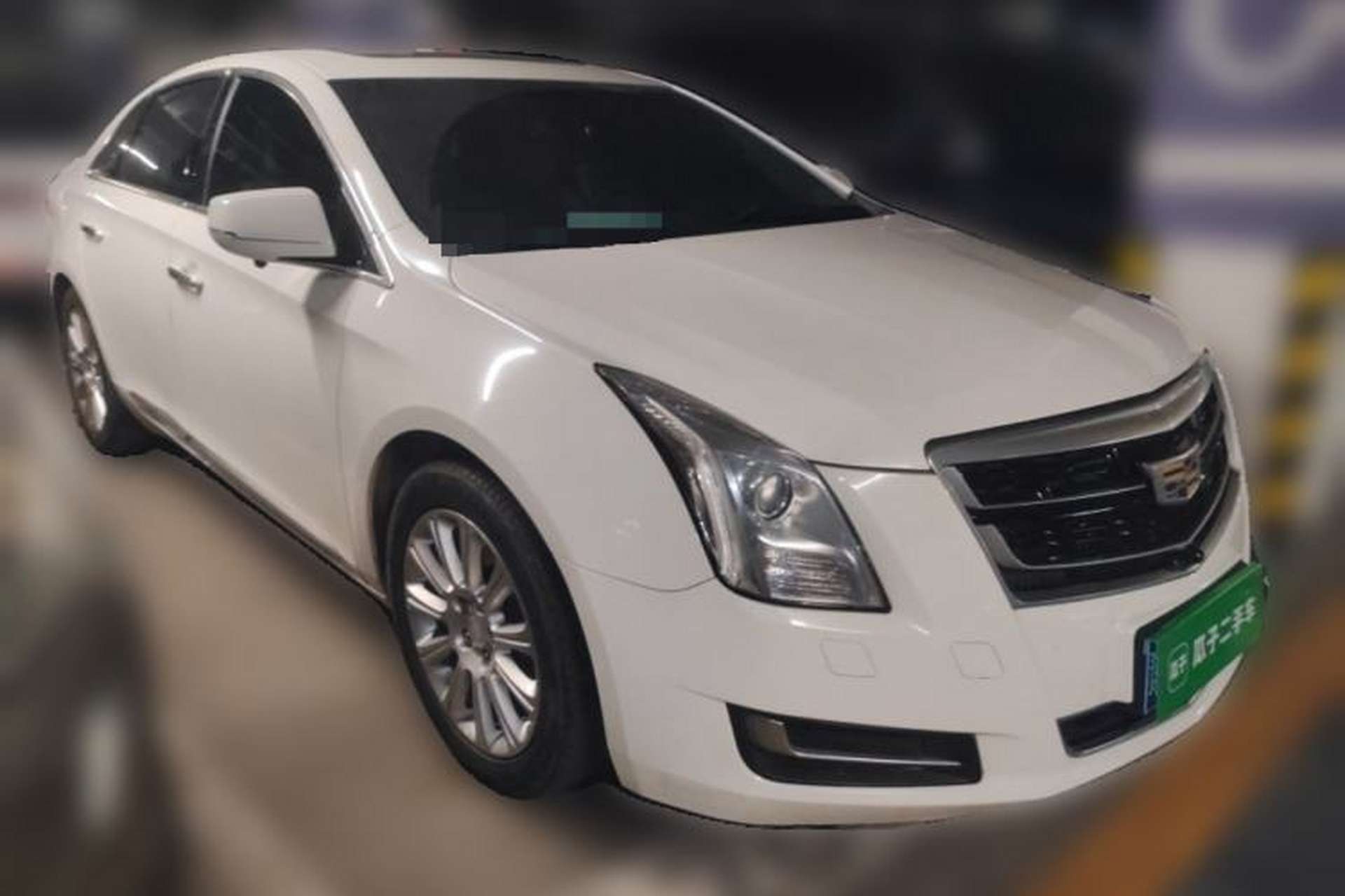 Used Cadillac XTS 2017 28T Tech Edition Front Right 45 Deg