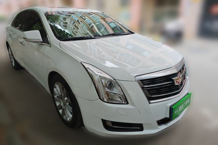 Used Cadillac XTS 2017 28T Tech Edition Front Right 45 Deg