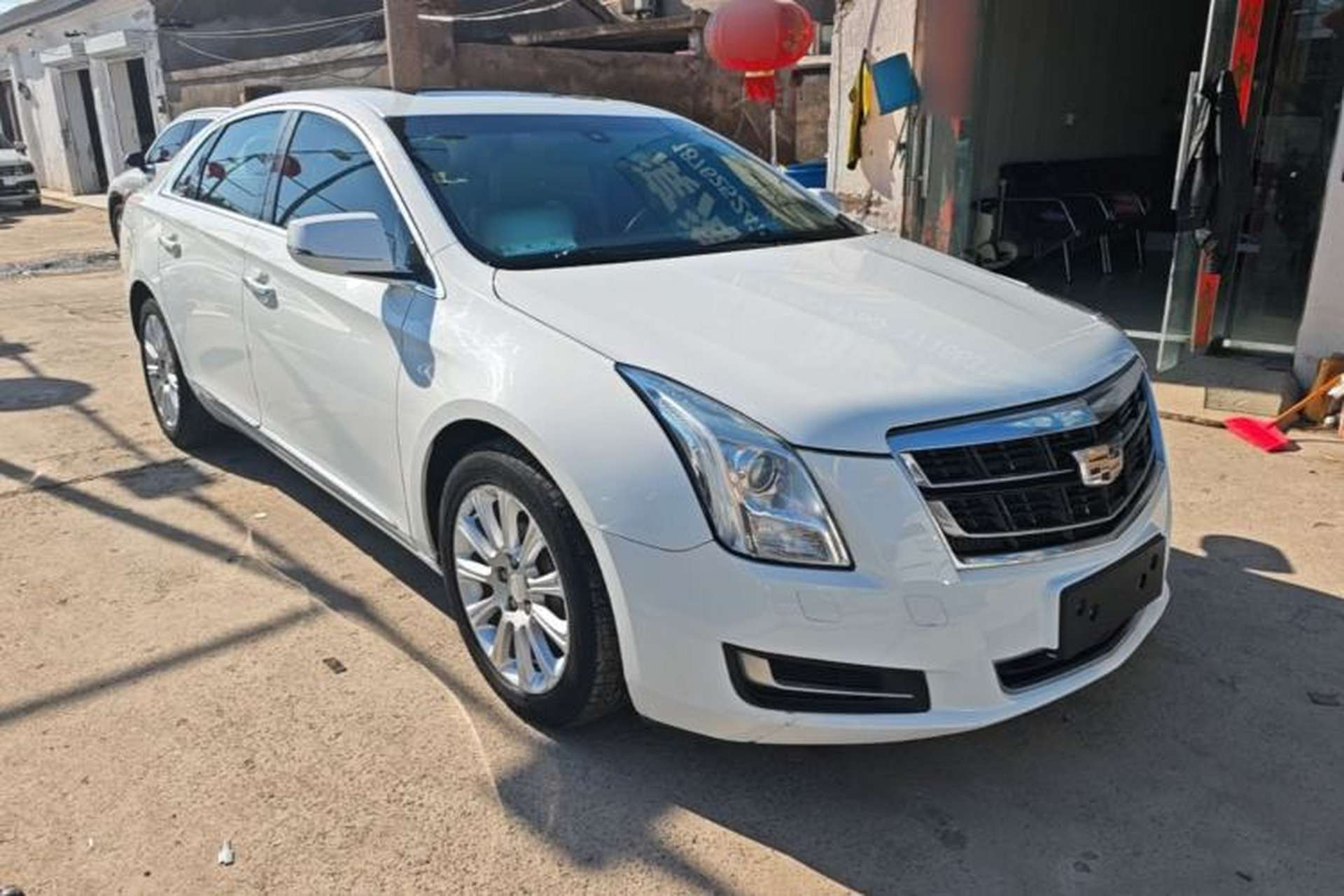Used Cadillac XTS 2017 28T Tech Edition Front Right 45 Deg