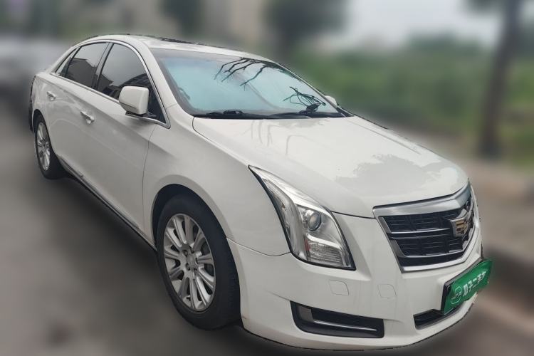 Used Cadillac XTS 2017 28T Tech Edition Front Right 45 Deg