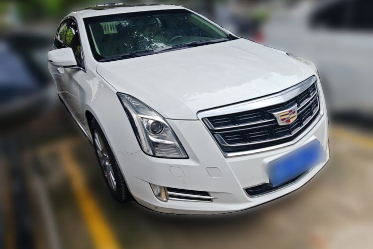 Used Cadillac XTS 2017 28T Elite Model Front Right 45 Deg