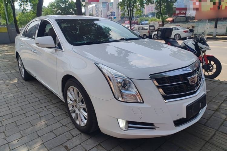Used Cadillac XTS 2017 28T Elite Model Front Right 45 Deg