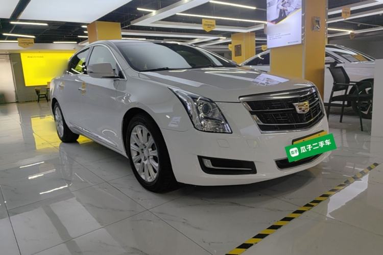 Used Cadillac XTS 2017 28T Tech Edition Front Right 45 Deg