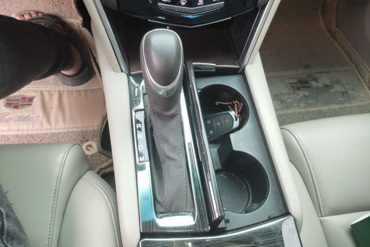 Used Cadillac XTS 2017 28T Tech Edition Gear Lever