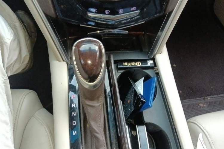 Used Cadillac XTS 2017 28T Elite Model Gear Lever