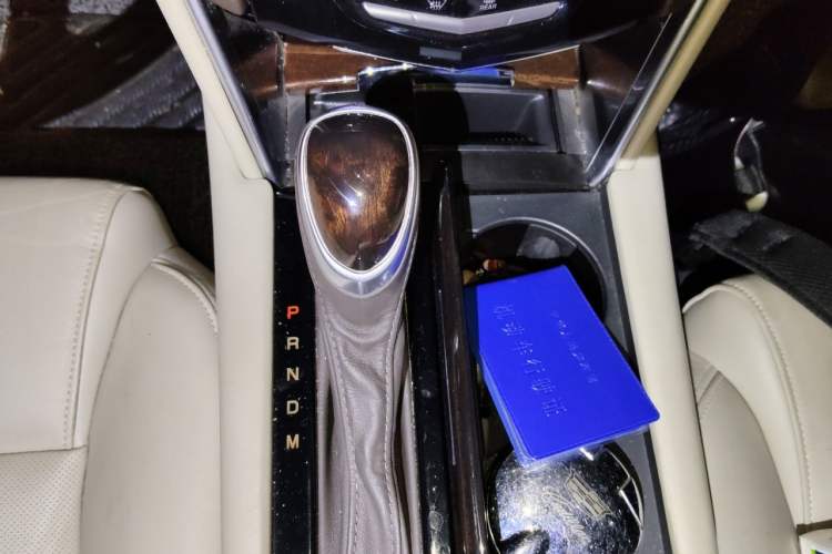 Used Cadillac XTS 2017 28T Tech Edition Gear Lever