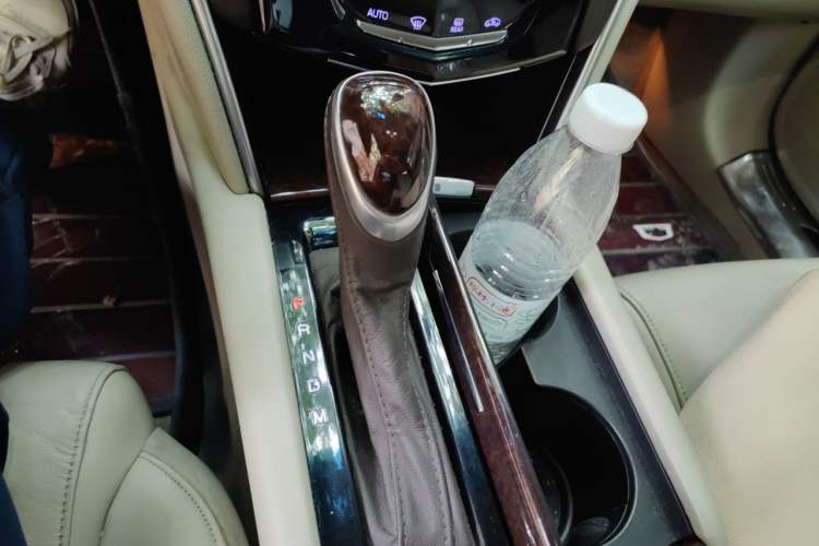 Used Cadillac XTS 2017 28T Elite Model Gear Lever