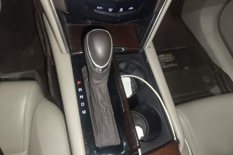 Used Cadillac XTS 2017 28T Tech Edition Gear Lever