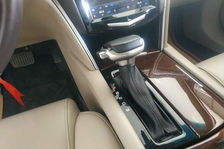 Used Cadillac XTS 2017 28T Tech Edition Gear Lever