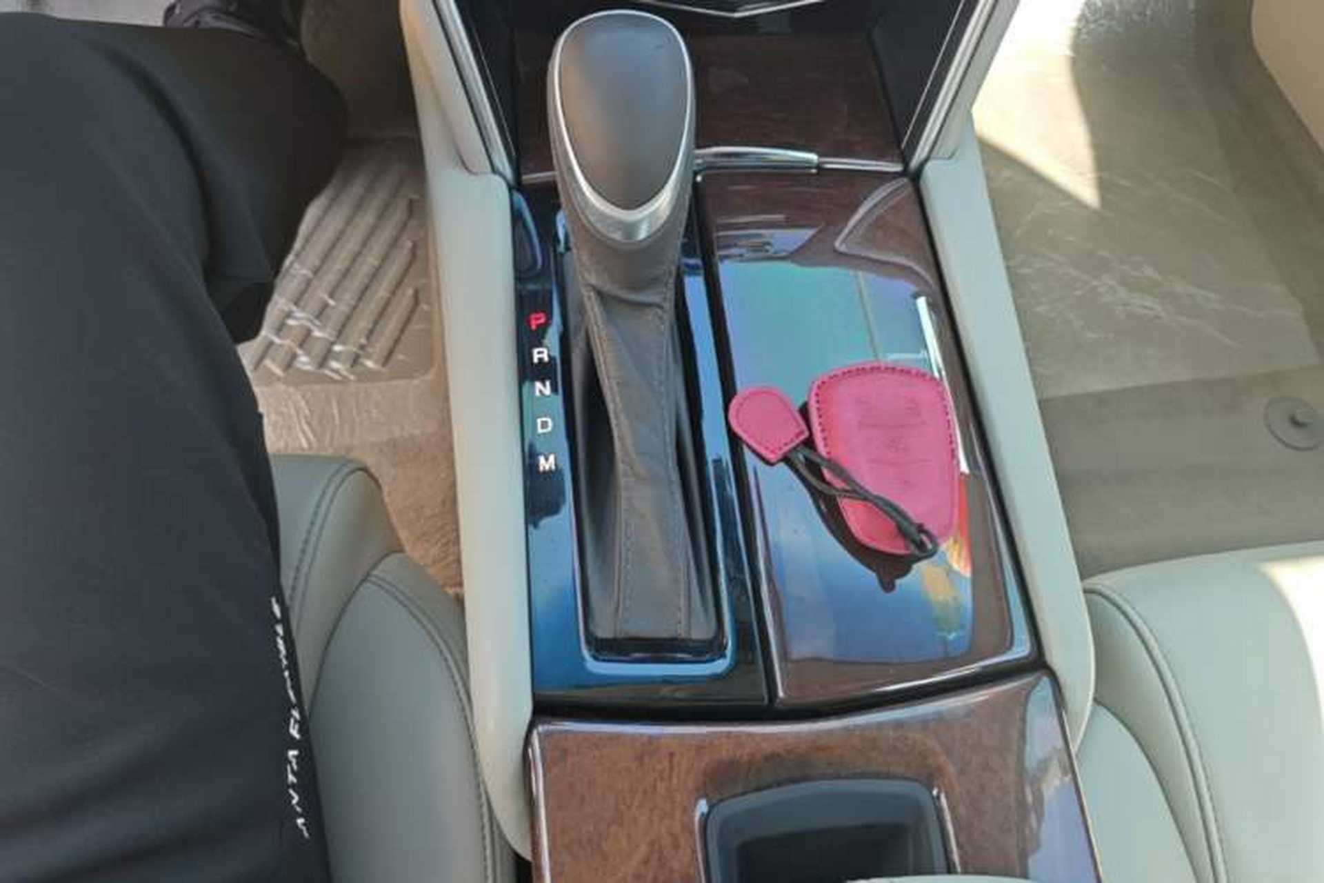 Used Cadillac XTS 2017 28T Tech Edition Gear Lever