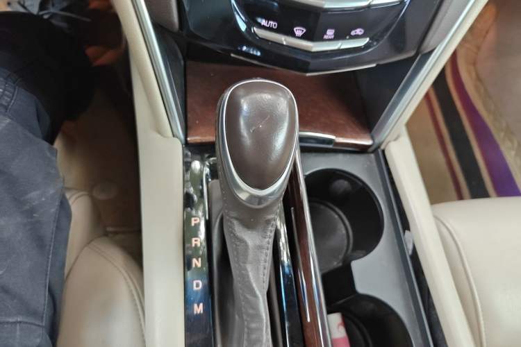 Used Cadillac XTS 2017 28T Tech Edition Gear Lever