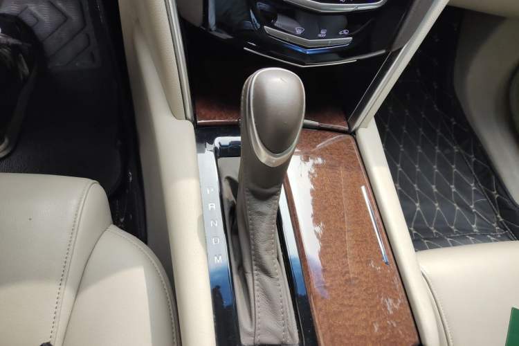 Used Cadillac XTS 2017 28T Tech Edition Gear Lever