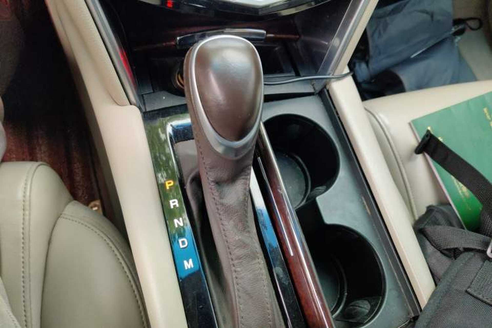 Used Cadillac XTS 2017 28T Tech Edition Gear Lever