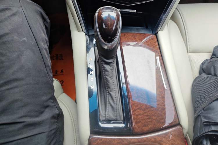 Used Cadillac XTS 2017 28T Elite Model Gear Lever