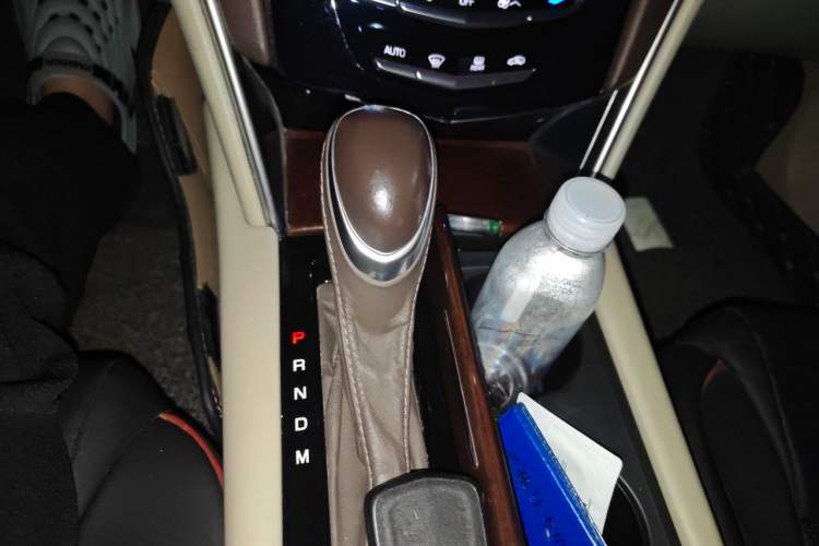 Used Cadillac XTS 2017 28T Tech Edition Gear Lever