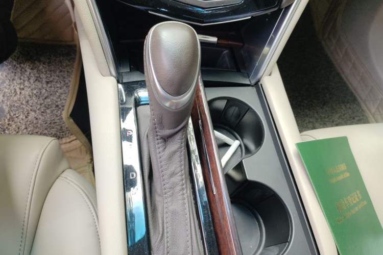 Used Cadillac XTS 2017 28T Tech Edition Gear Lever