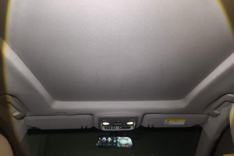 Used Cadillac XTS 2017 28T Tech Edition Headliner