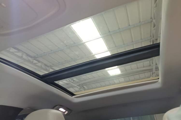 Used Cadillac XTS 2017 28T Elite Model Headliner