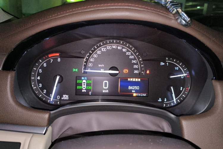 Used Cadillac XTS 2017 28T Tech Edition Instrument Cluster