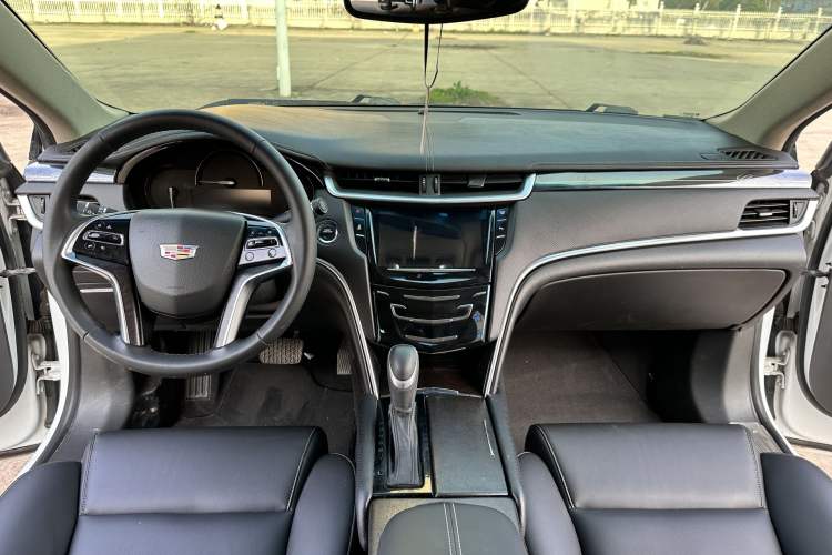 Used Cadillac XTS 2017 28T Tech Edition Interior 4
