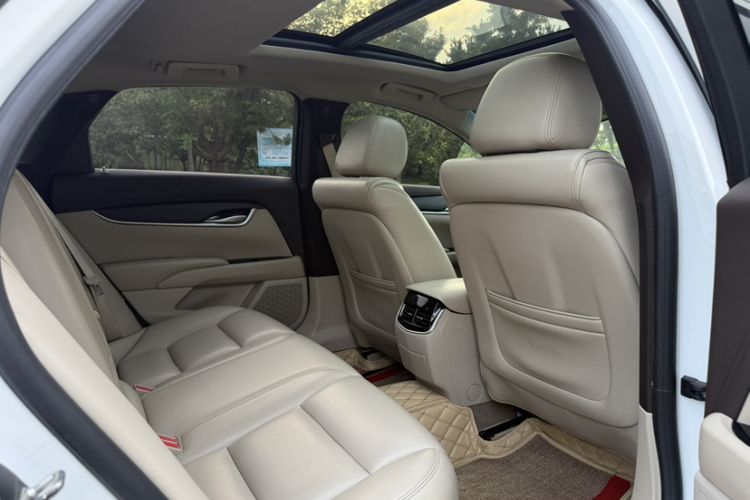 Used Cadillac XTS 2017 28T Tech Edition Interior 5