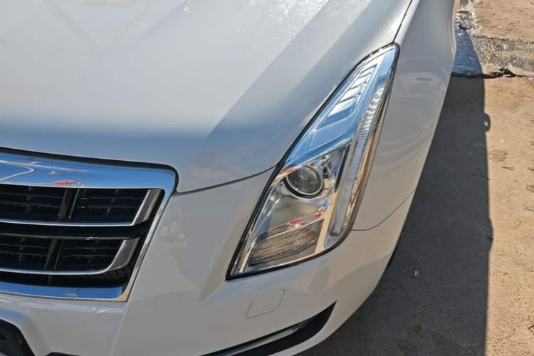 Used Cadillac XTS 2017 28T Tech Edition Left Front Headlight
