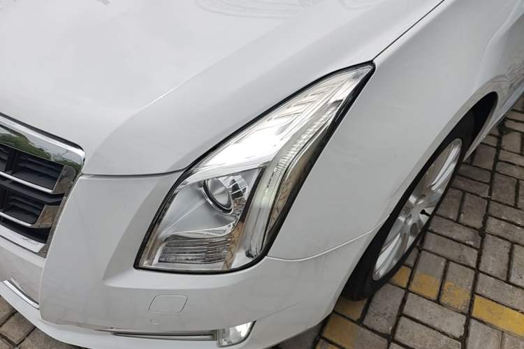 Used Cadillac XTS 2017 28T Elite Model Left Front Headlight