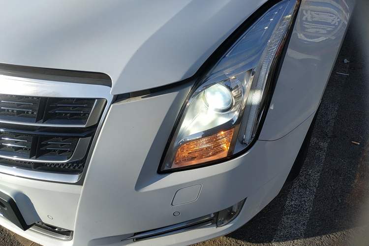 Used Cadillac XTS 2017 28T Elite Model Left Front Headlight