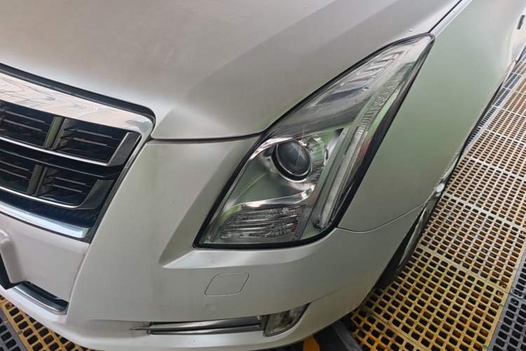 Used Cadillac XTS 2017 28T Elite Model Left Front Headlight