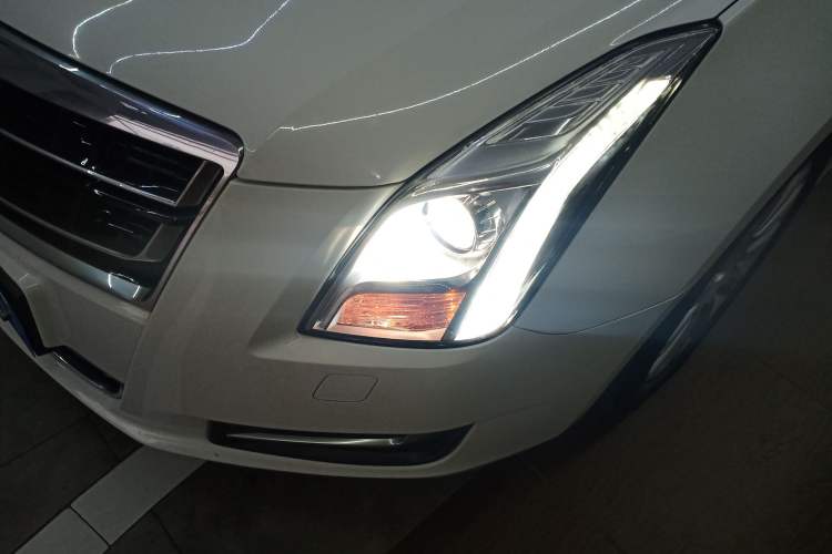 Used Cadillac XTS 2017 28T Tech Edition Left Front Headlight