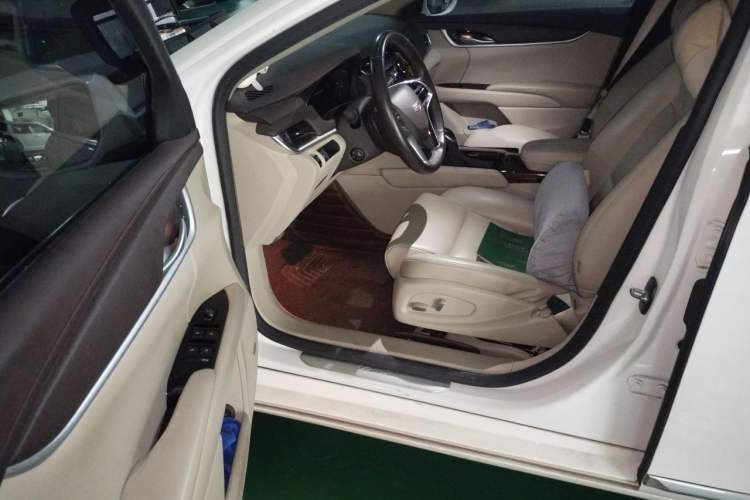 Used Cadillac XTS 2017 28T Tech Edition Left Front Seat