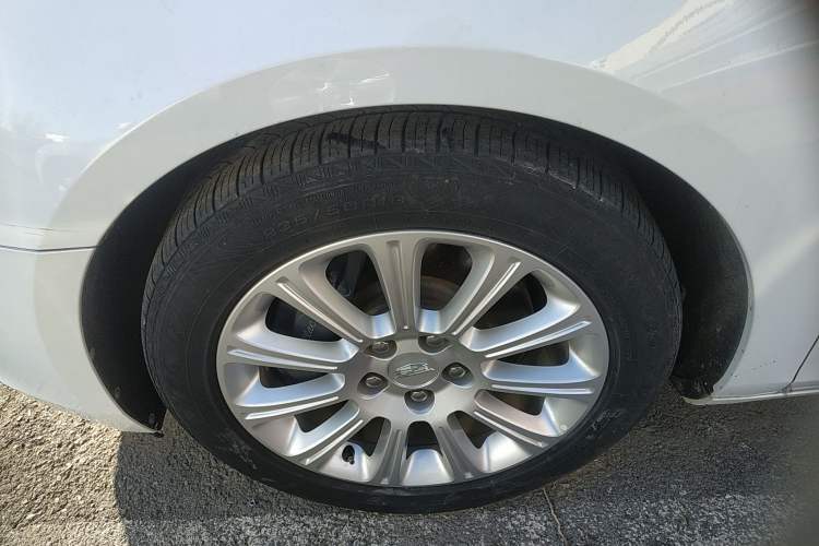 Used Cadillac XTS 2017 28T Elite Model Left Front Wheel Hub