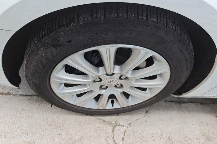 Used Cadillac XTS 2017 28T Tech Edition Left Front Wheel Hub