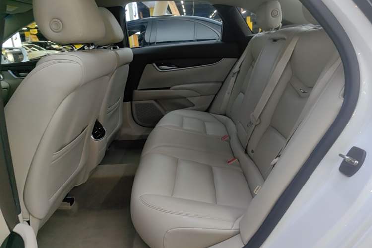 Used Cadillac XTS 2017 28T Tech Edition Left Rear Seat