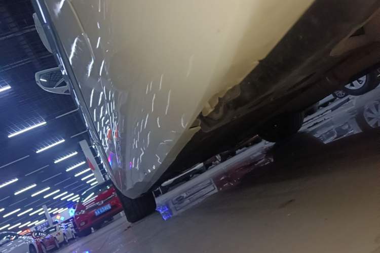 Used Cadillac XTS 2017 28T Tech Edition Left Side Sill