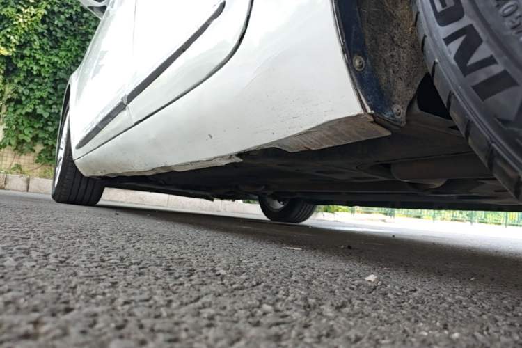 Used Cadillac XTS 2017 28T Tech Edition Left Side Sill