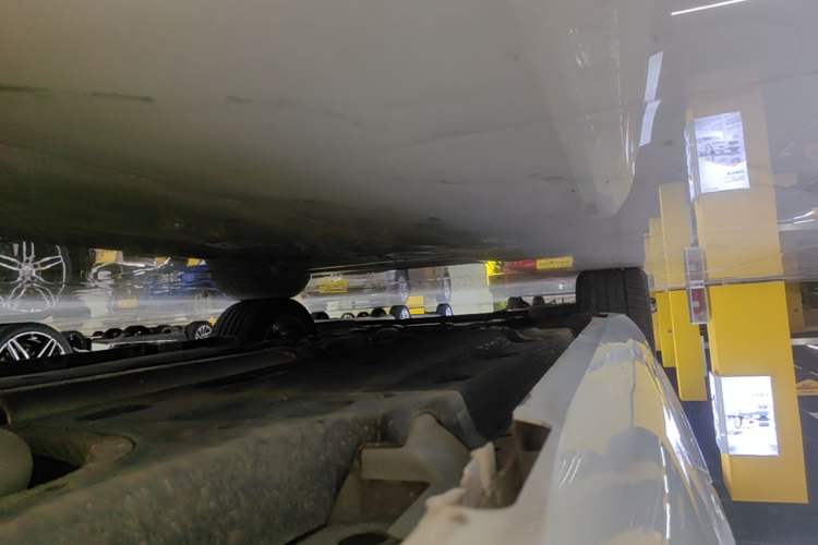 Used Cadillac XTS 2017 28T Tech Edition Left Side Sill
