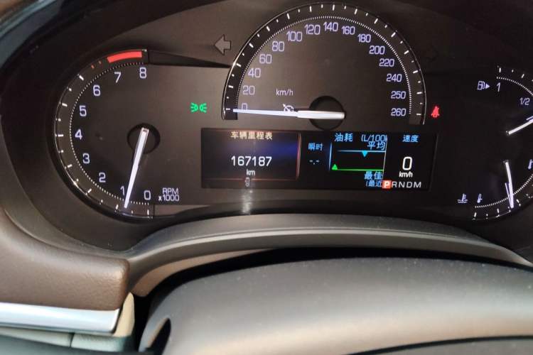 Used Cadillac XTS 2017 28T Tech Edition Odometer Close Up