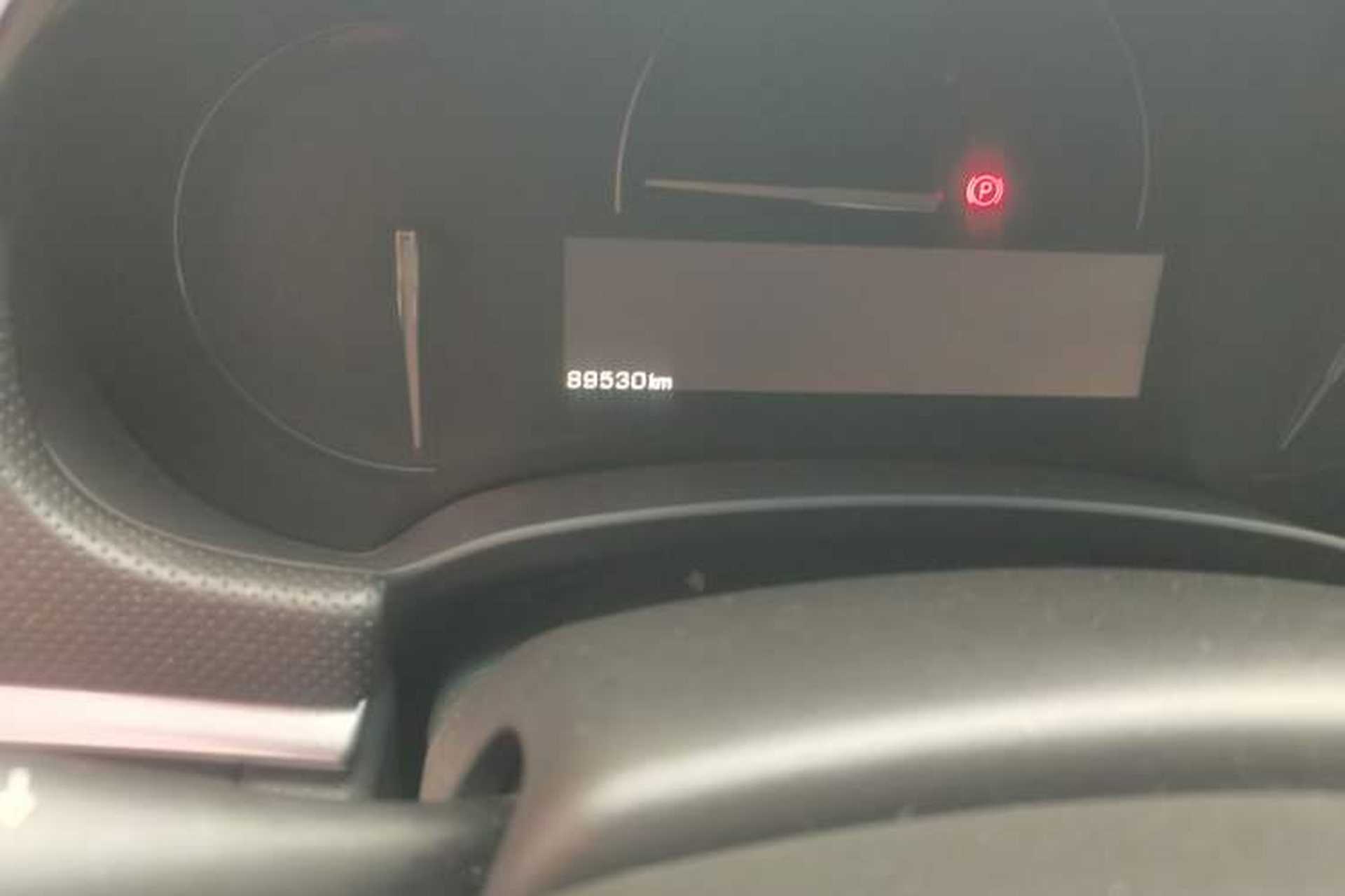 Used Cadillac XTS 2017 28T Tech Edition Odometer Close Up