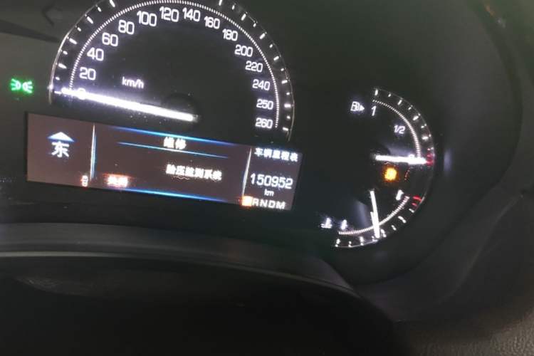 Used Cadillac XTS 2017 28T Tech Edition Odometer Close Up