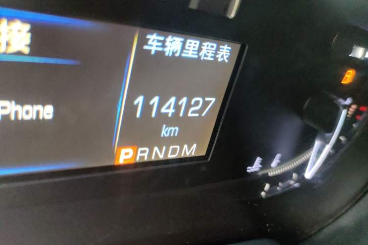 Used Cadillac XTS 2017 28T Tech Edition Odometer Close Up