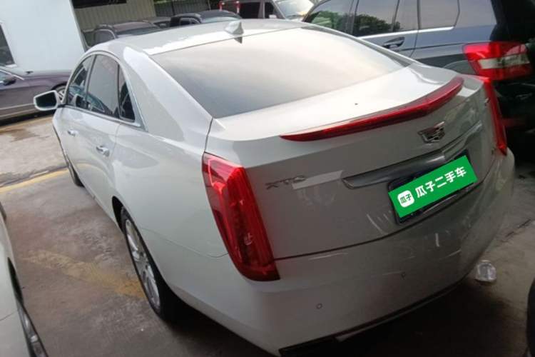 Used Cadillac XTS 2017 28T Tech Edition Rear Left 45 Deg