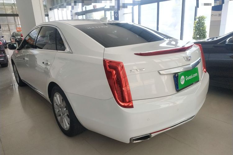 Used Cadillac XTS 2017 28T Tech Edition Rear Left 45 Deg