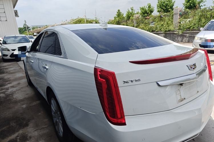 Used Cadillac XTS 2017 28T Tech Edition Rear Left 45 Deg