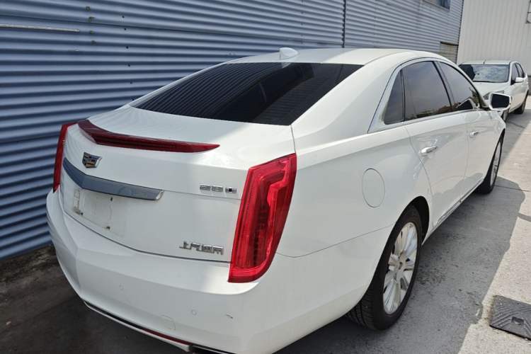 Used Cadillac XTS 2017 28T Tech Edition Rear Right 45 Deg