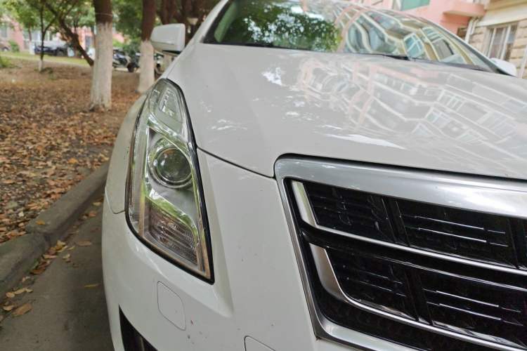 Used Cadillac XTS 2017 28T Tech Edition Right Front Headlight